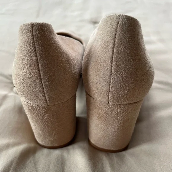 Gap suede pumps, size 6 - Picture 4 of 5
